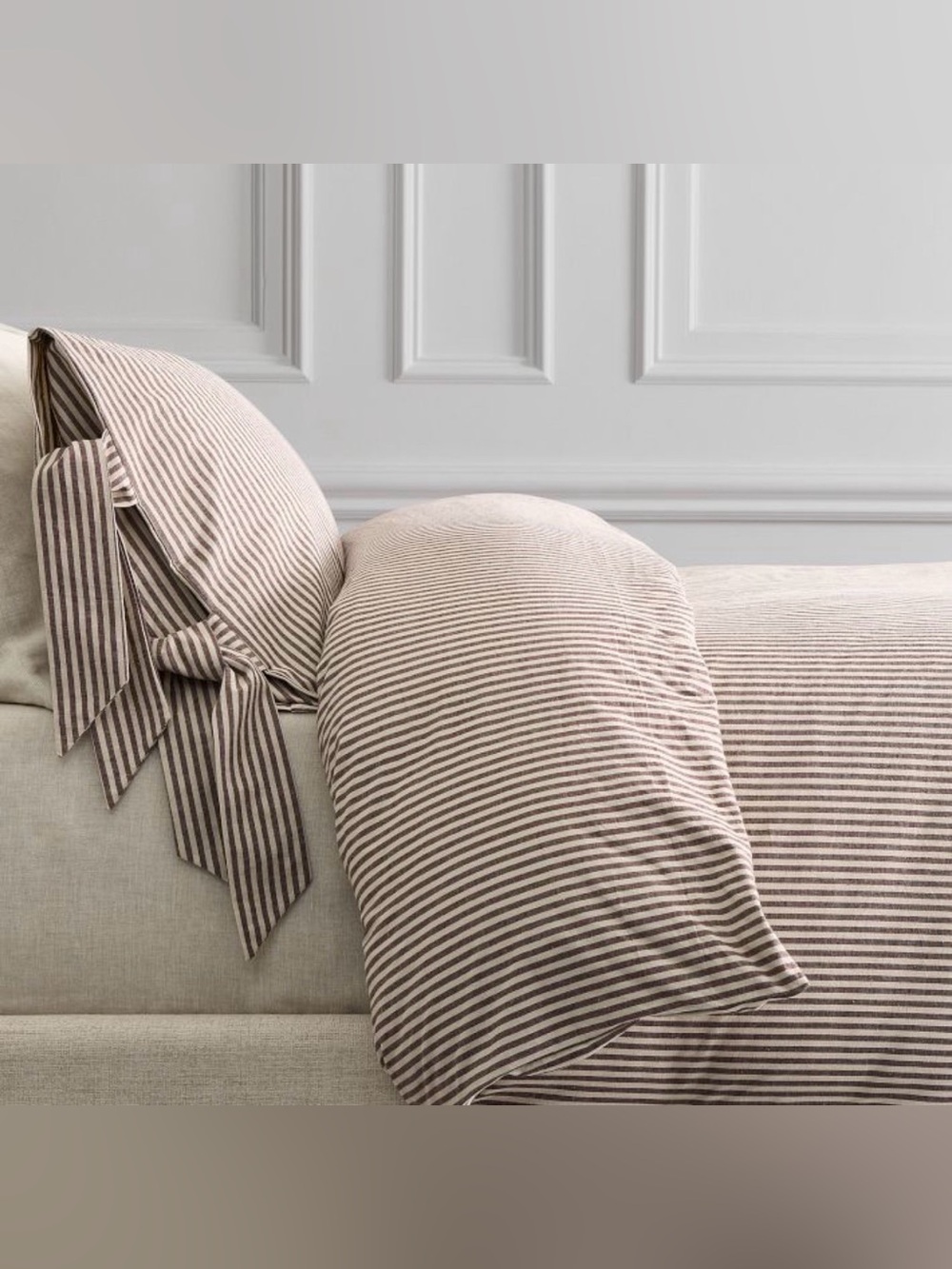 West Elm Pierce & Ward Cotton Linen Stripe
Duvet Cover King Brown